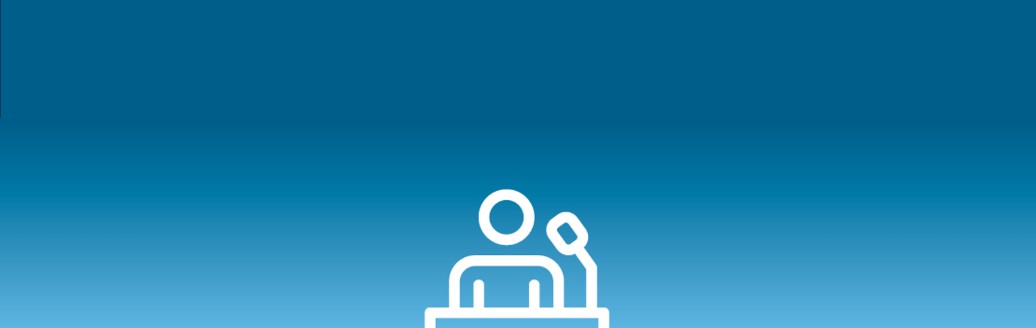Grafik mit Icon einer Person hinter einem Pult und Schriftzug "Blue Invest Webinar"
