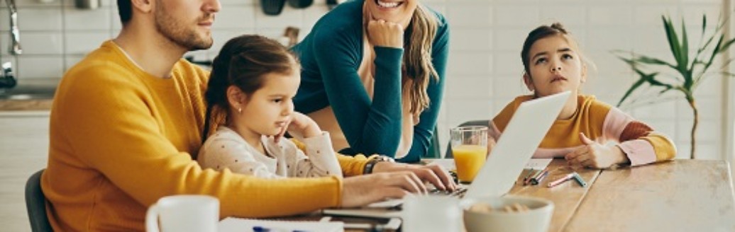 Diebayerische Ratgeber Karriere Finanzen Als Eltern Planen